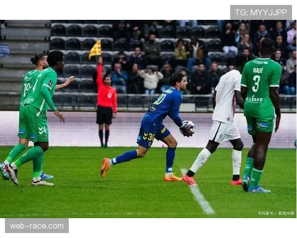 战术复盘：剖析毕尔巴鄂竞技的边路走廊战术，如何成为本季黑马